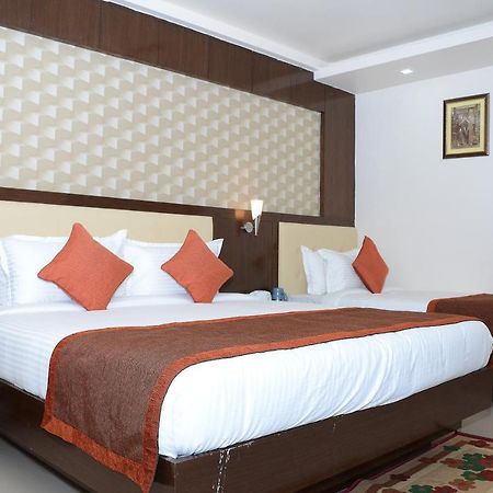 Vaishnavi Clarks Inn Buxar Екстериор снимка