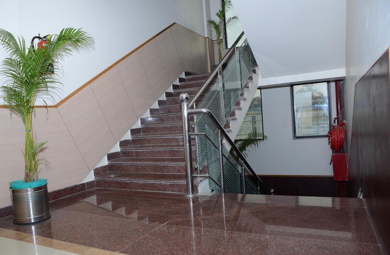 Vaishnavi Clarks Inn Buxar Екстериор снимка