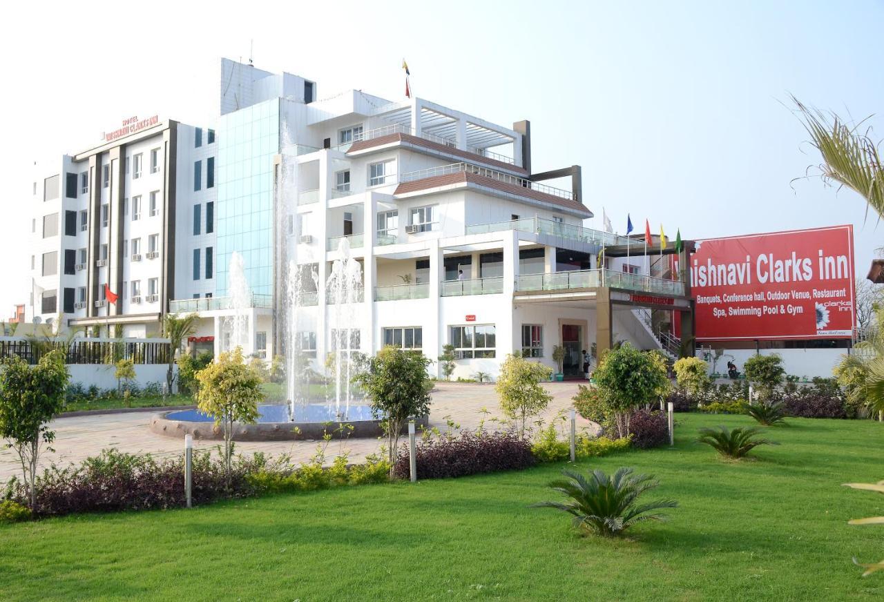 Vaishnavi Clarks Inn Buxar Екстериор снимка
